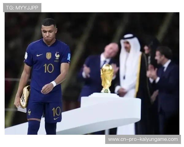 世界杯姆巴佩角球助攻头球破网率队领先